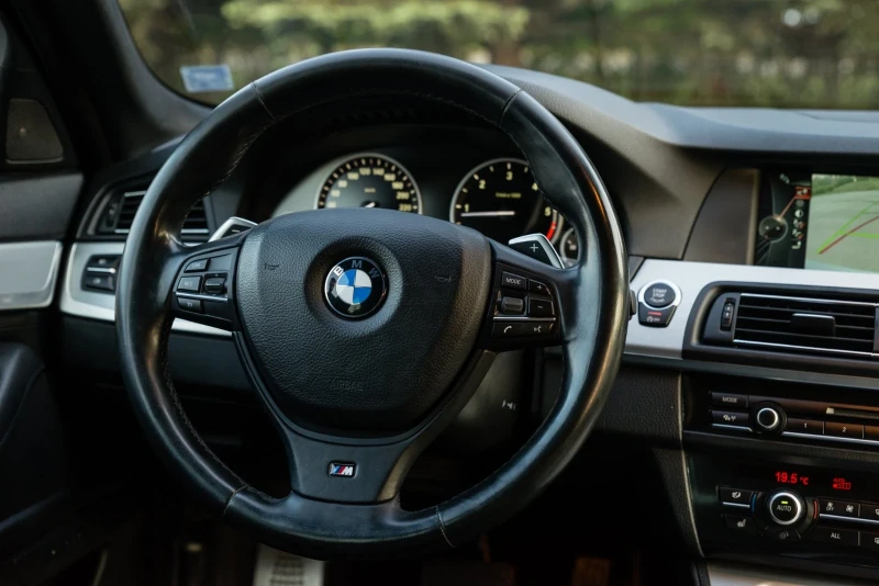 BMW 520, снимка 11 - Автомобили и джипове - 53457744