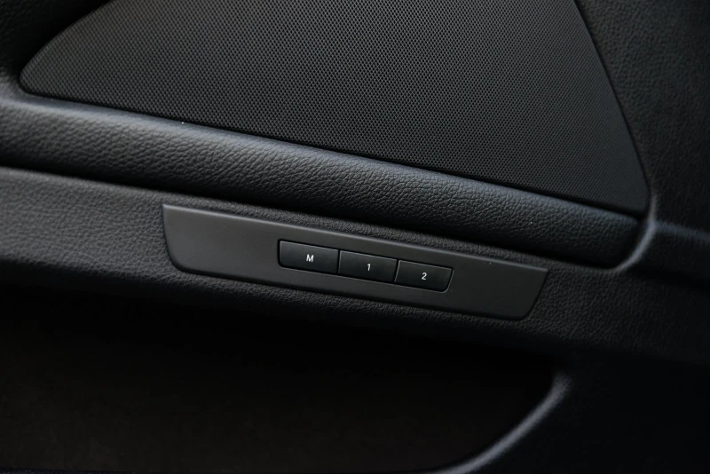 BMW 520, снимка 17 - Автомобили и джипове - 53457744