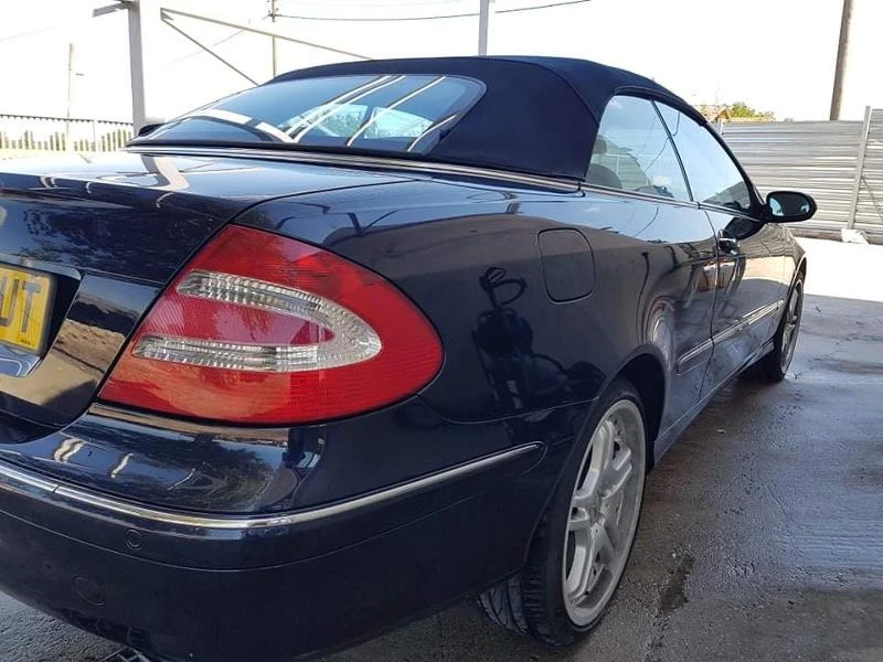 Mercedes-Benz CLK 320, снимка 7 - Автомобили и джипове - 30747966