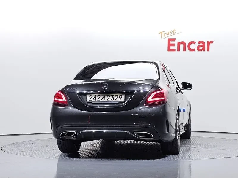 Mercedes-Benz C 180 C300E 4MATIC AMG LINE, снимка 4 - Автомобили и джипове - 54945534