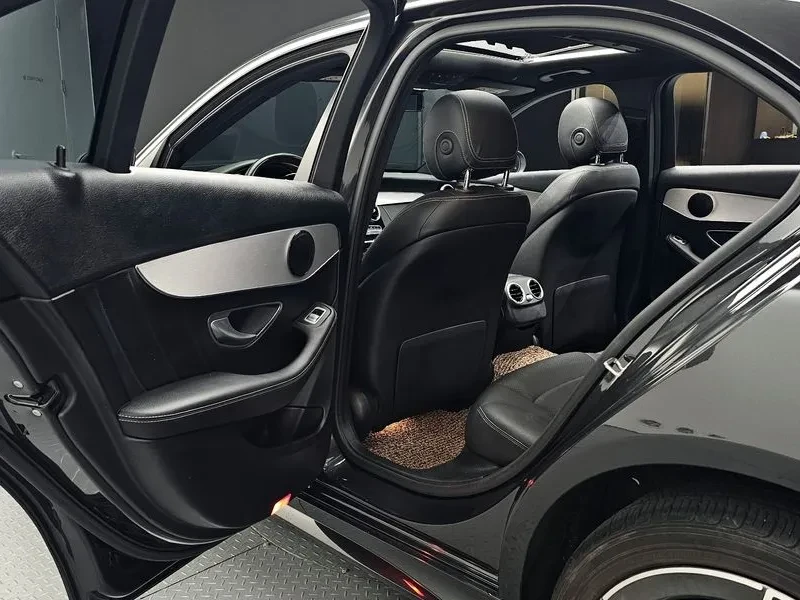 Mercedes-Benz C 180 C300E 4MATIC AMG LINE, снимка 12 - Автомобили и джипове - 54945534
