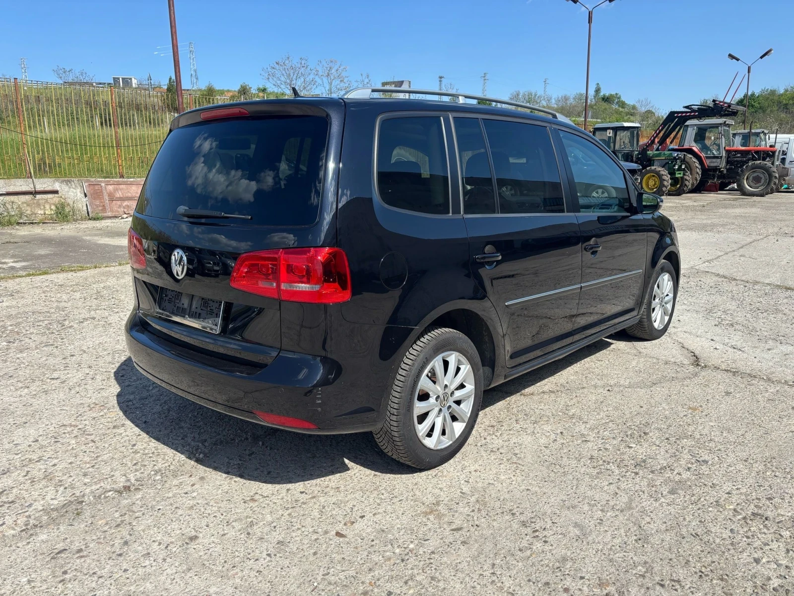 VW Touran HIGHLINE* DSG* LED* PANNO . - изображение 4
