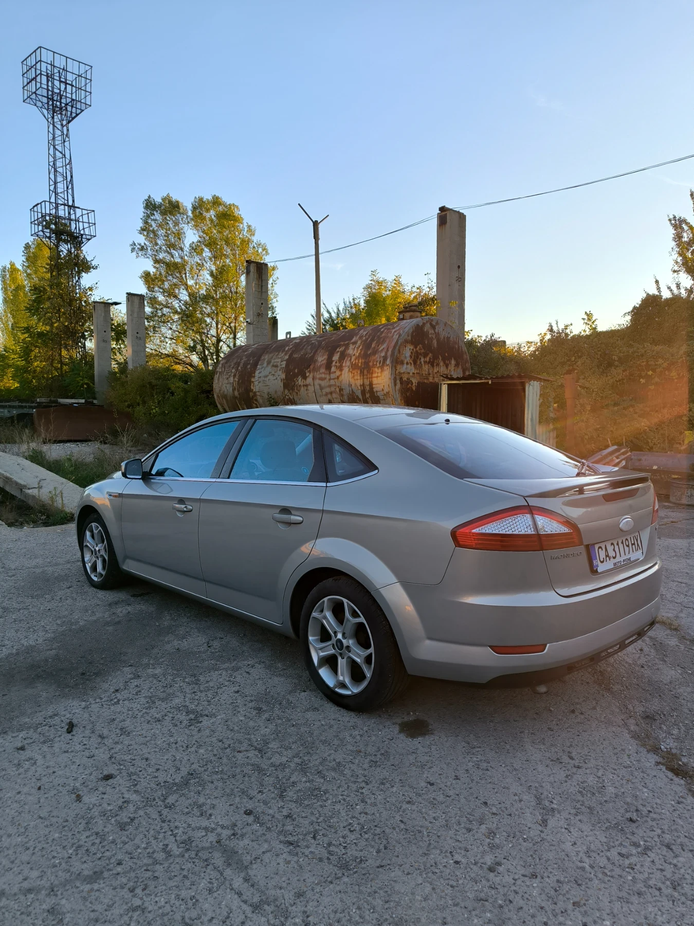 Ford Mondeo 2.0 TDCI 140hp TITANIUM  - изображение 4