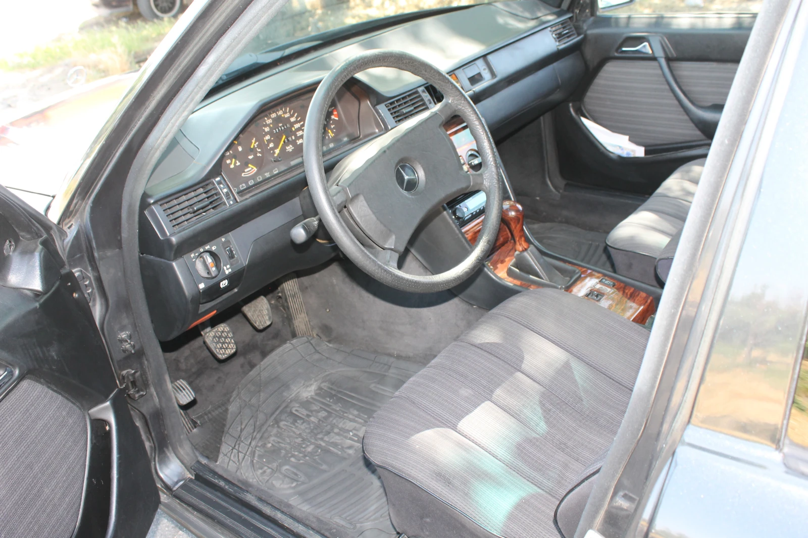 Mercedes-Benz 300   | Mobile.bg   11