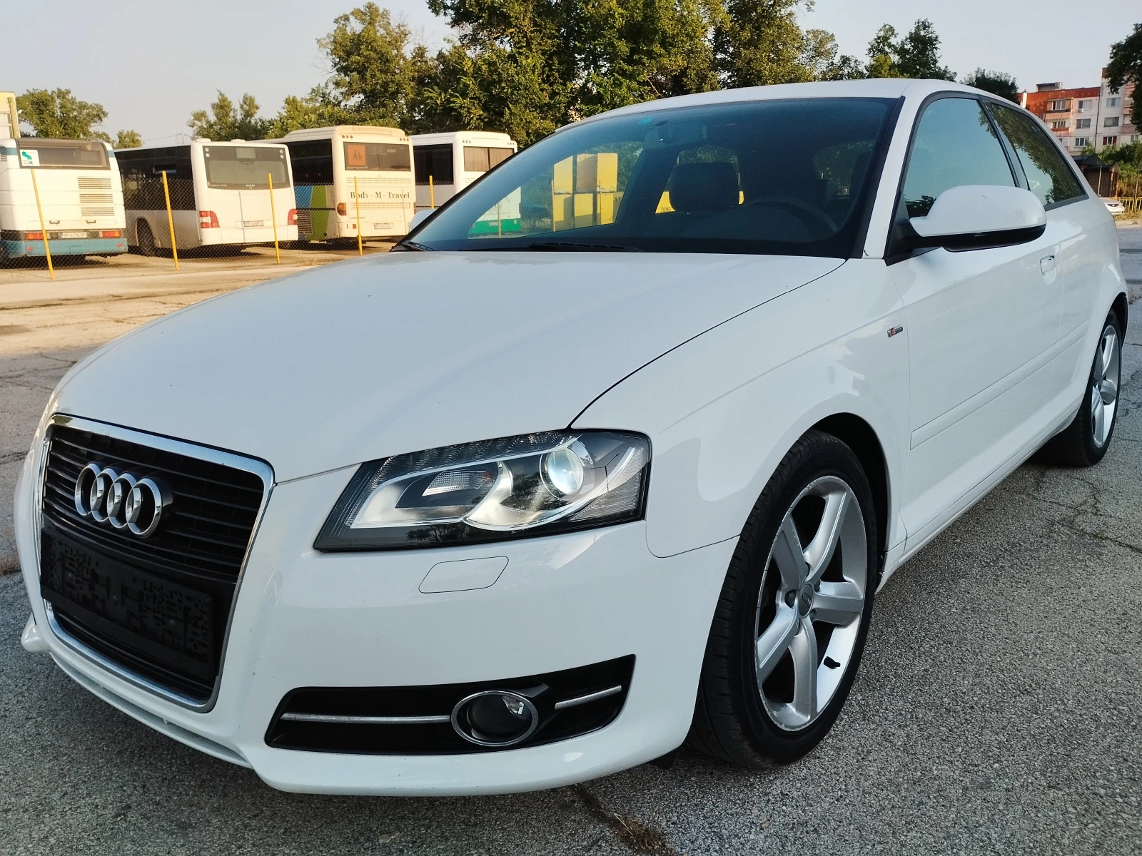 Audi A3 1.6 TDI S-LINE 152000км - изображение 2