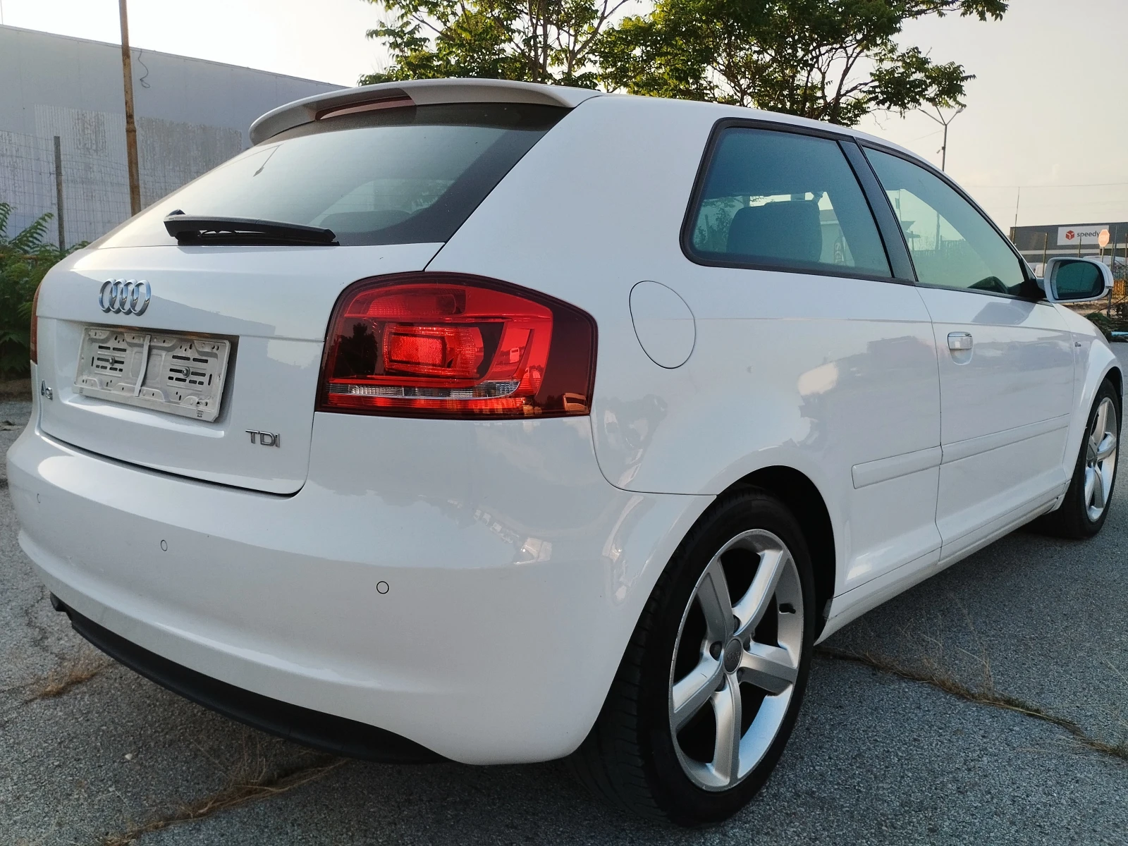 Audi A3 1.6 TDI S-LINE 152000км - изображение 4