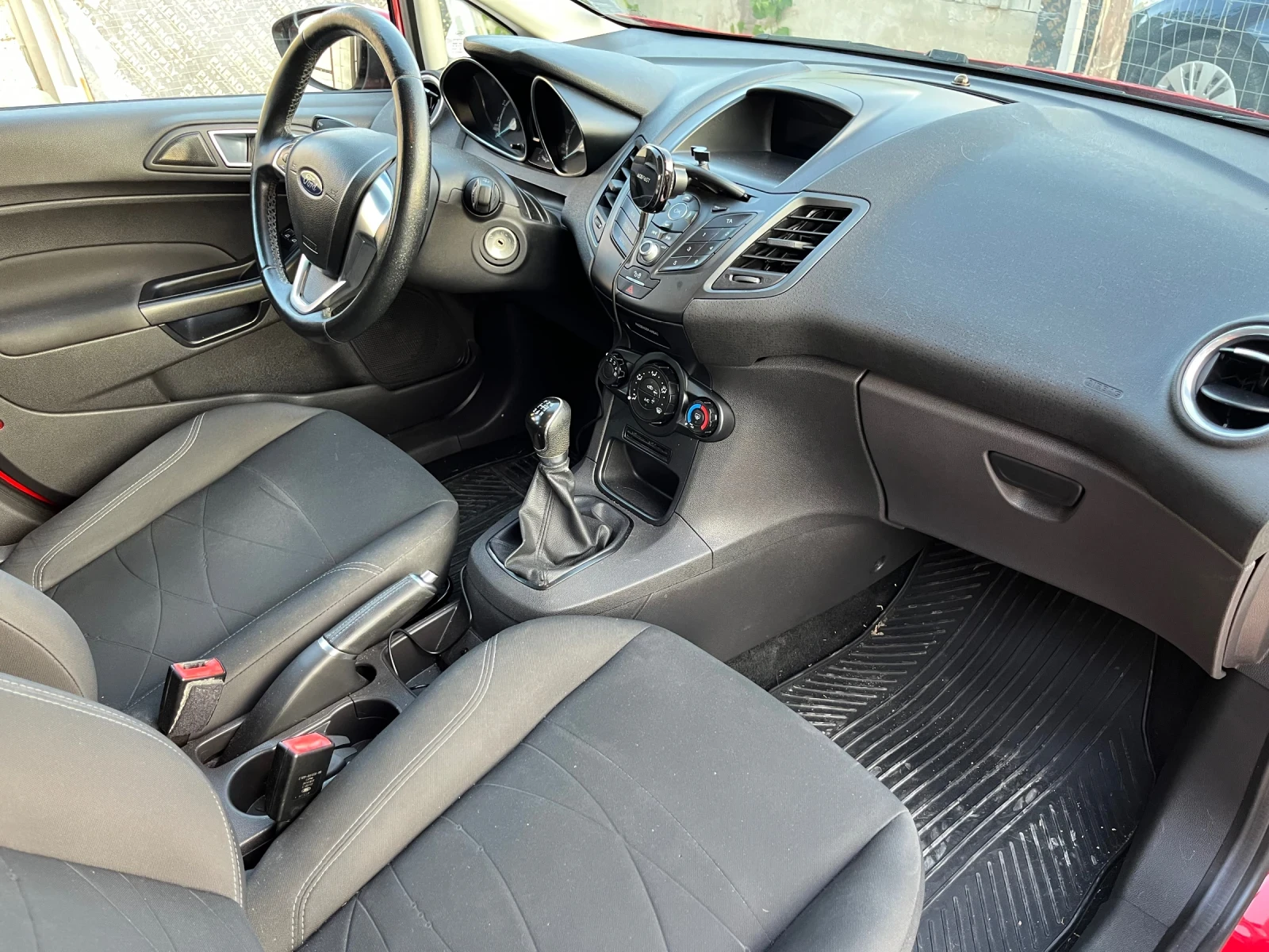 Ford Fiesta 1.25i - изображение 10