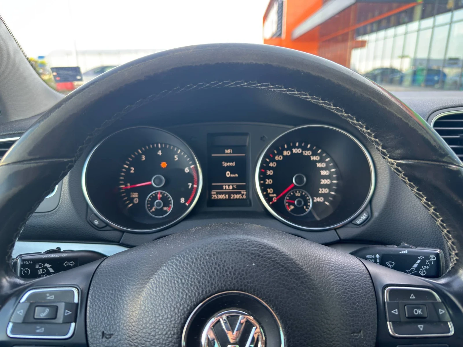 VW Golf | Mobile.bg   13