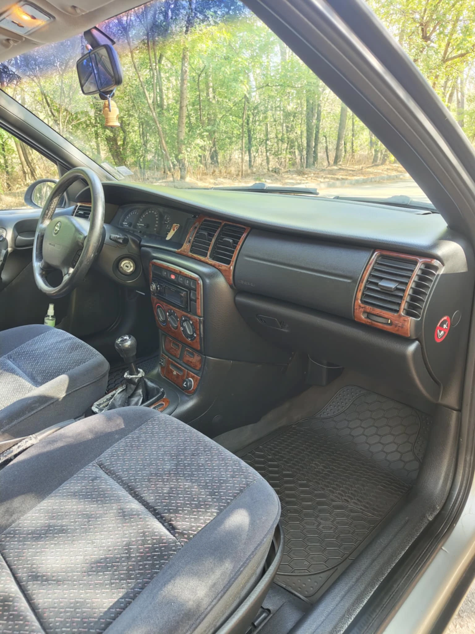 Opel Vectra 1.8 i - изображение 7