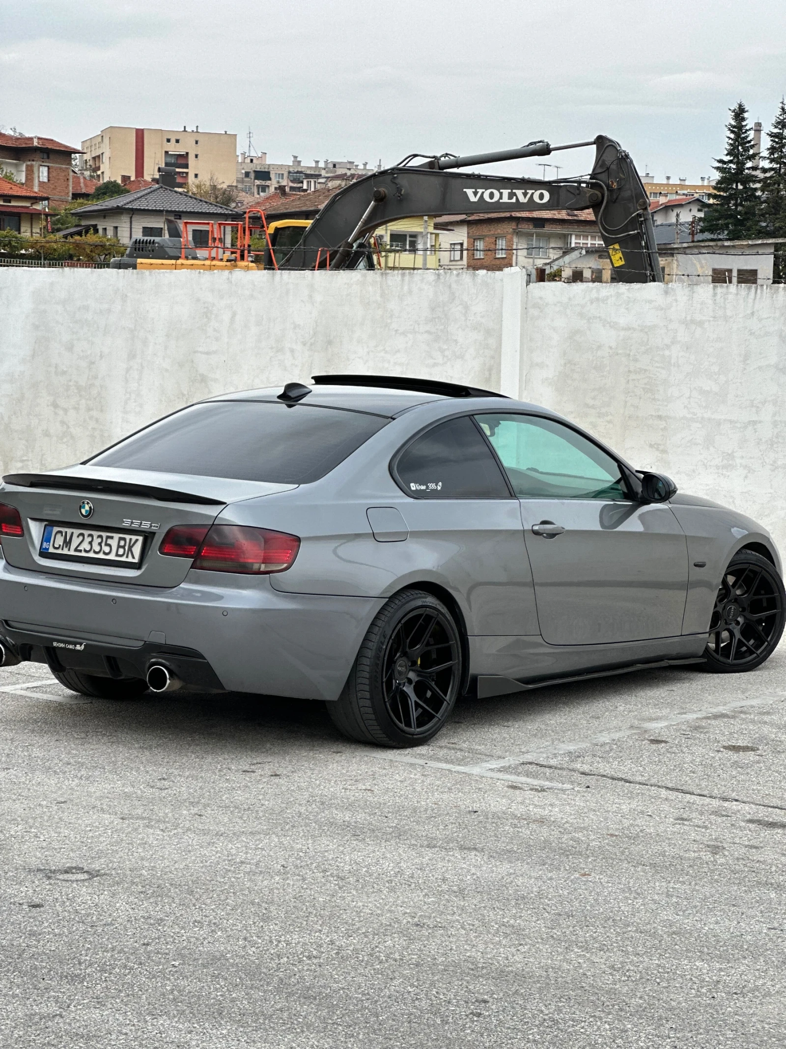 BMW 335  - изображение 6