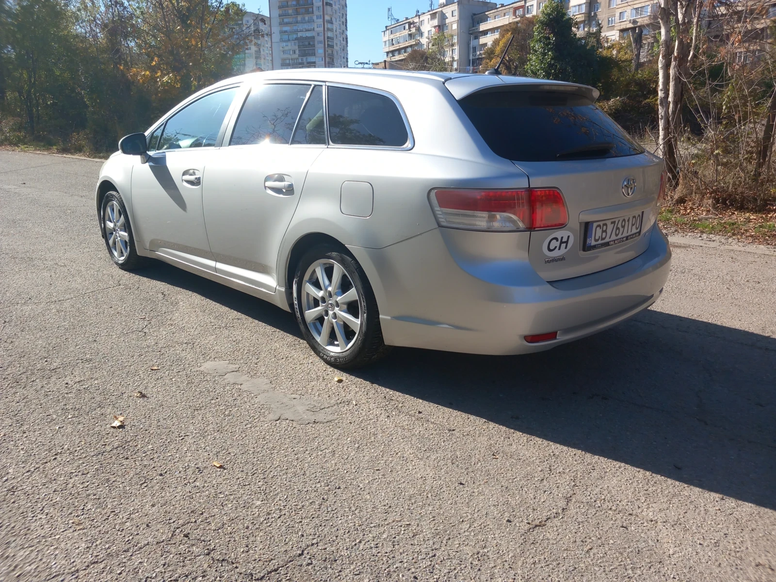 Toyota Avensis 2.0 i ГАЗ АВТОМАТИК - изображение 7