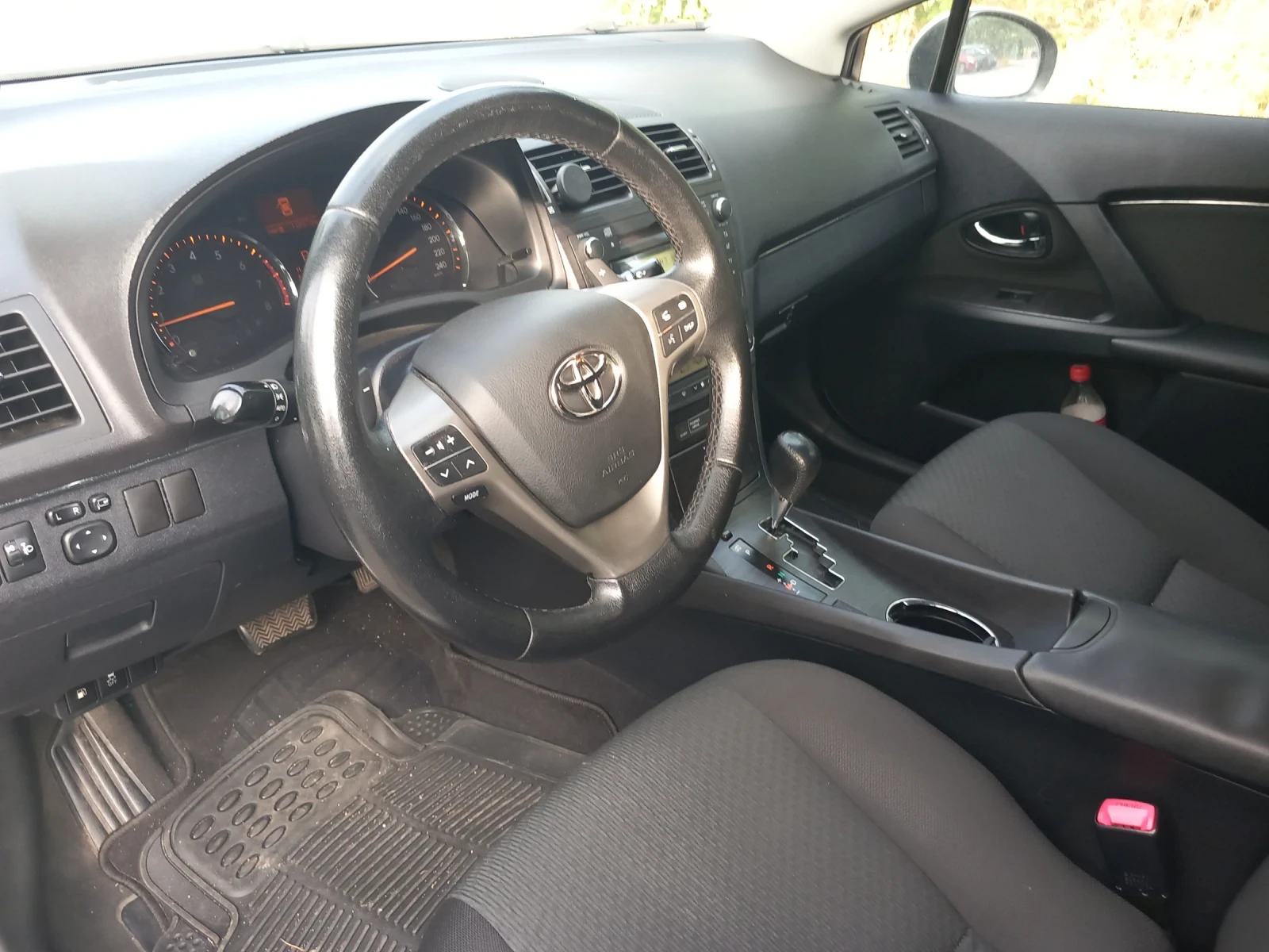 Toyota Avensis 2.0 i ГАЗ АВТОМАТИК - изображение 10