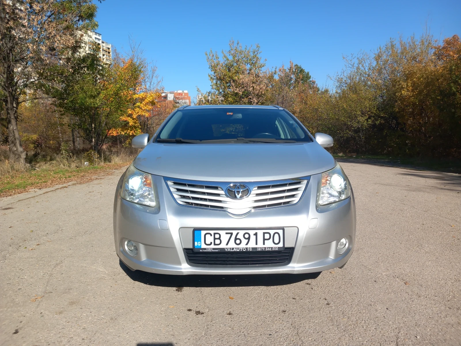 Toyota Avensis 2.0 i ГАЗ АВТОМАТИК - изображение 2