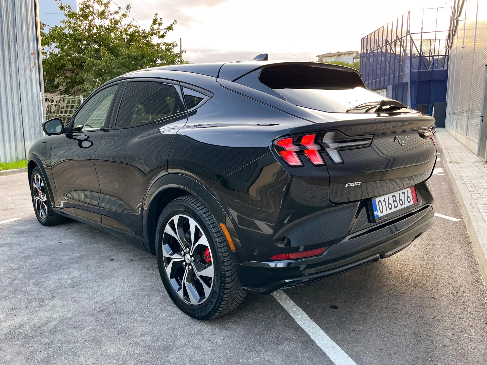 Ford Mustang Mach-E  - изображение 5