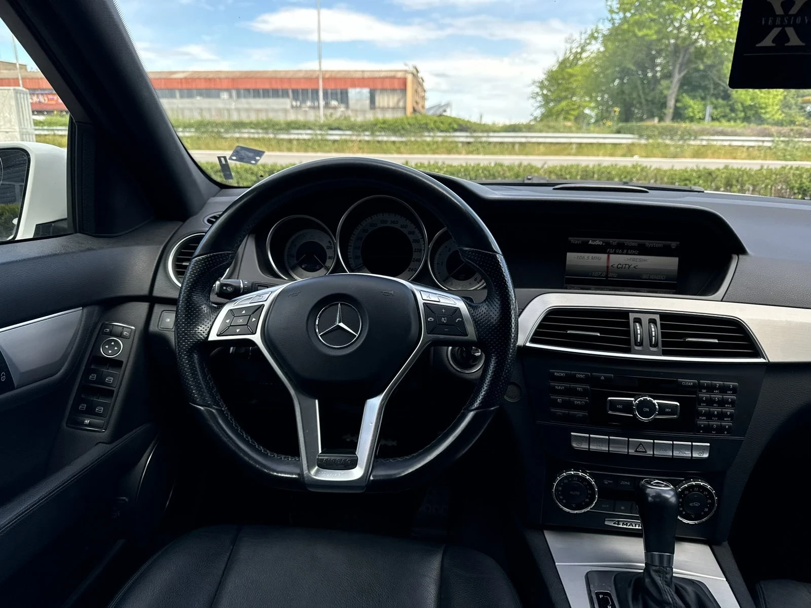 Mercedes-Benz C 250 AMG 4x4 , снимка 14 - Автомобили и джипове - 54597570