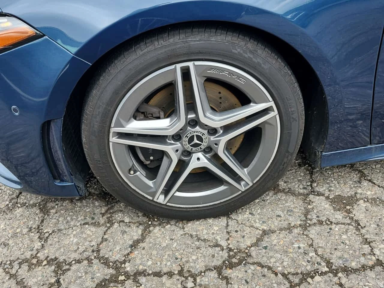 Mercedes-Benz A 220 AMG Line * 4matic * CARFAX * , снимка 14 - Автомобили и джипове - 55108834