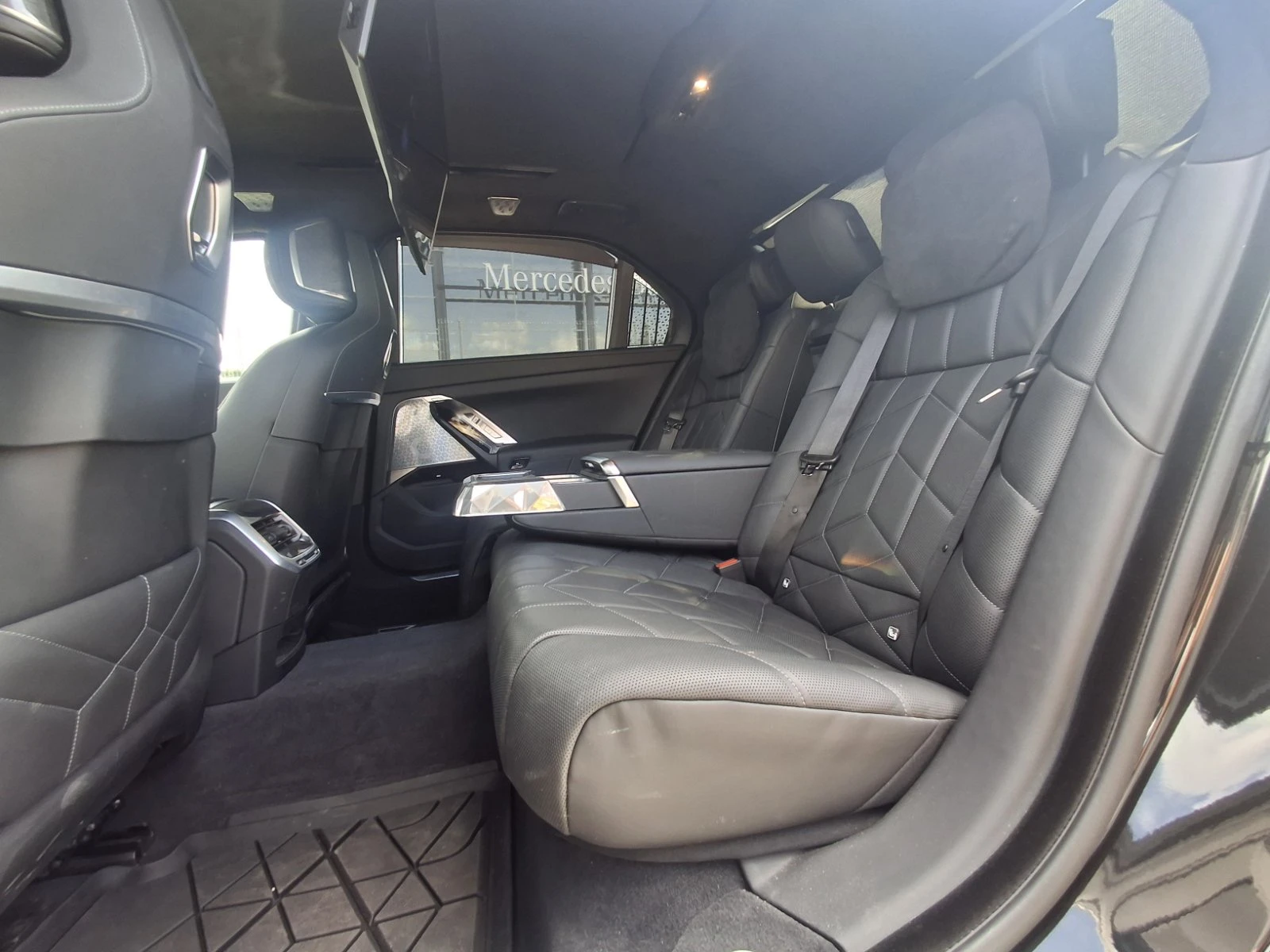 BMW 740 d xDrive, снимка 13 - Автомобили и джипове - 55196886