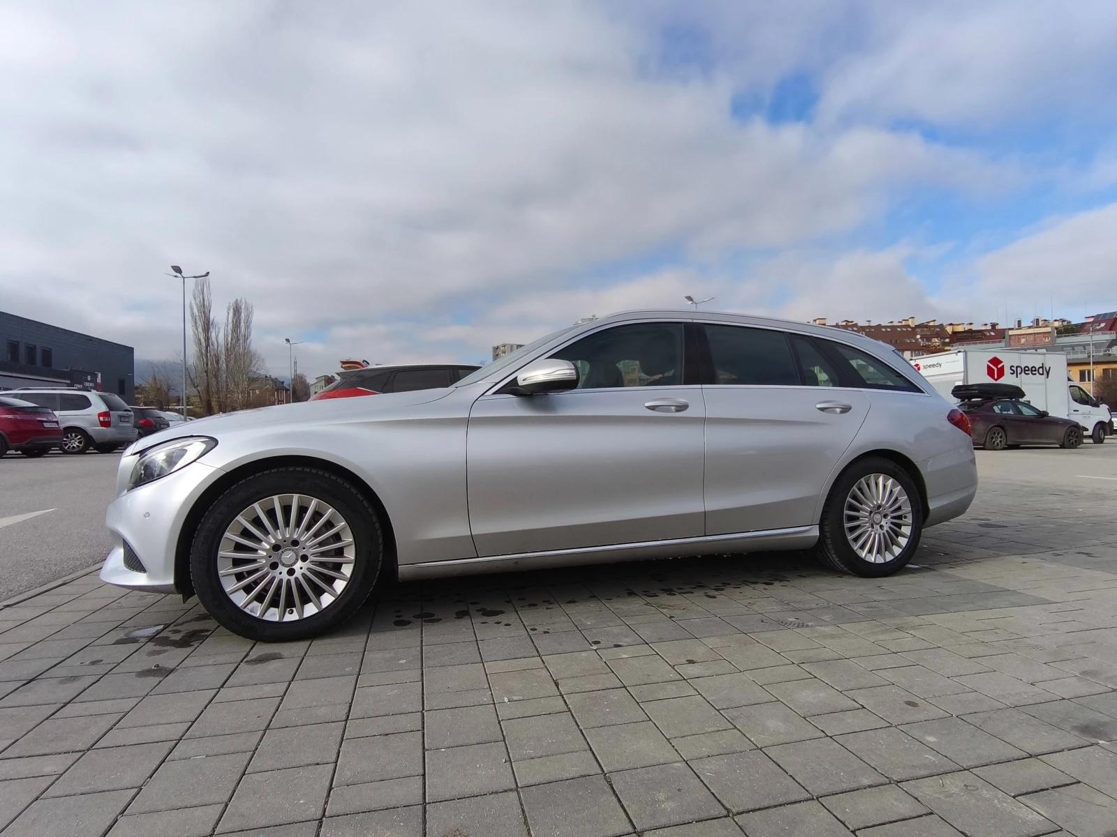 Mercedes-Benz C 250 Avangarde, снимка 11 - Автомобили и джипове - 55361027