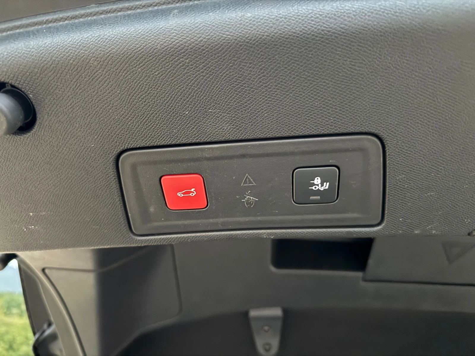 Peugeot 508 1.6 HYBRID* 73000км* DISTRONIC* ALLURE, снимка 11 - Автомобили и джипове - 55573328