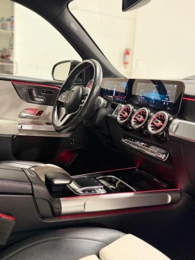 Mercedes-Benz GLB 250 4Matic / AMG PKG / NIGHT PKG / PANO / AMBIENT - 49200 лв. / 25155.56 € - 37704363 17