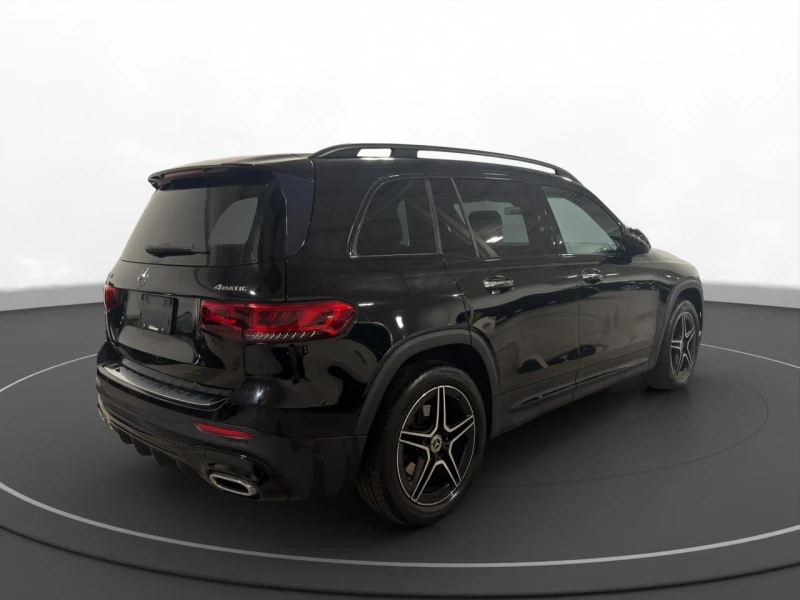 Mercedes-Benz GLB 250 4Matic / AMG PKG / NIGHT PKG / PANO / AMBIENT, снимка 6 - Автомобили и джипове - 52749909