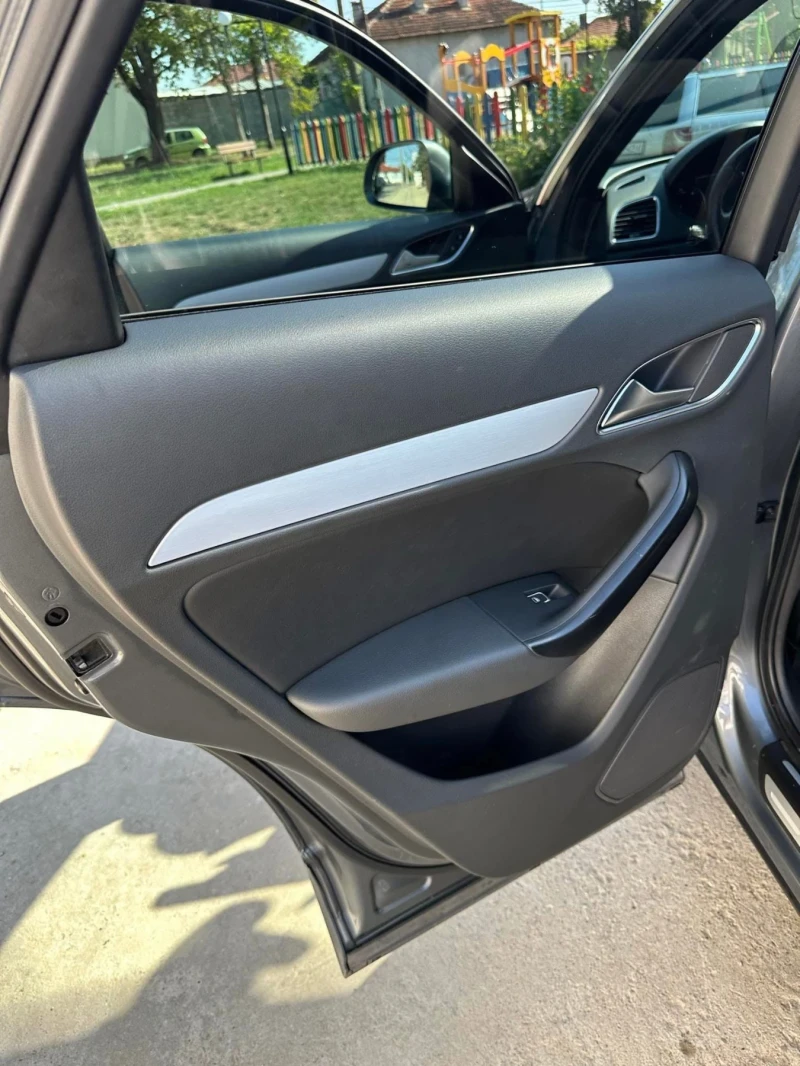 Audi Q3, снимка 12 - Автомобили и джипове - 53473027