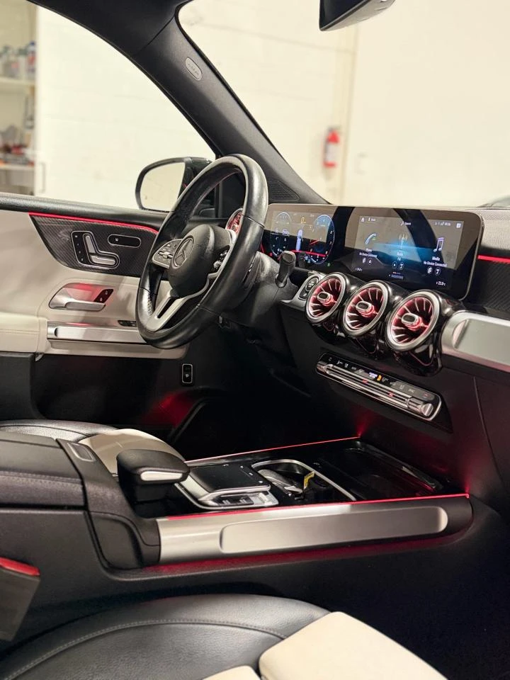 Mercedes-Benz GLB 250 4Matic / AMG PKG / NIGHT PKG / PANO / AMBIENT | Mobile.bg   17