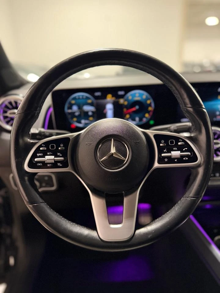 Mercedes-Benz GLB 250 4Matic / AMG PKG / NIGHT PKG / PANO / AMBIENT - изображение 9