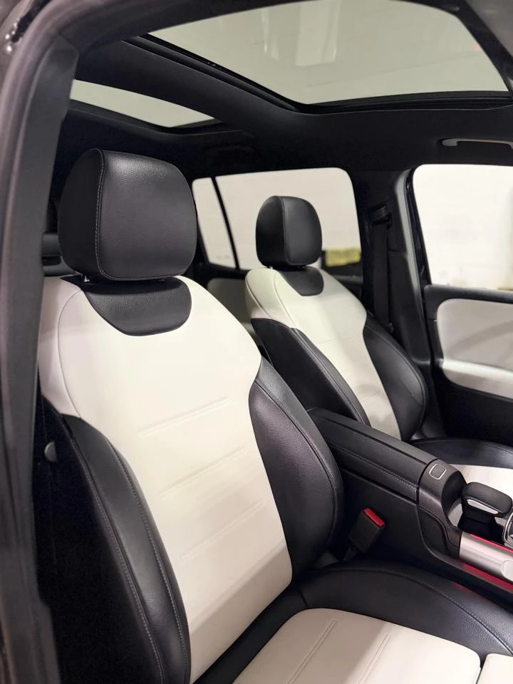 Mercedes-Benz GLB 250 4Matic / AMG PKG / NIGHT PKG / PANO / AMBIENT | Mobile.bg   16