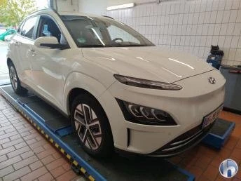 Hyundai Kona 64KWh/PRIME/ГАРАНЦИЯ/FACELIFT/34000KM - изображение 2