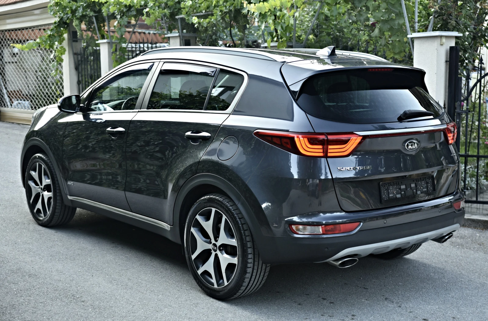 Kia Sportage 2.0CRDi/GT-line/4x4/CAMERA/DISTRONIC/JBL/ - изображение 6