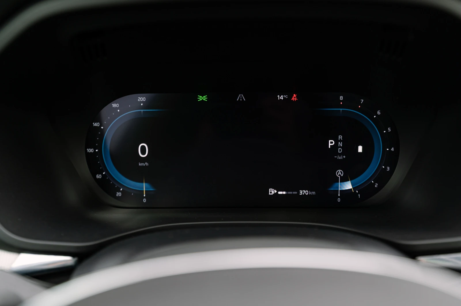 Volvo XC60 B6 R-DESIGN HYBRID AWD, снимка 14 - Автомобили и джипове - 54220004