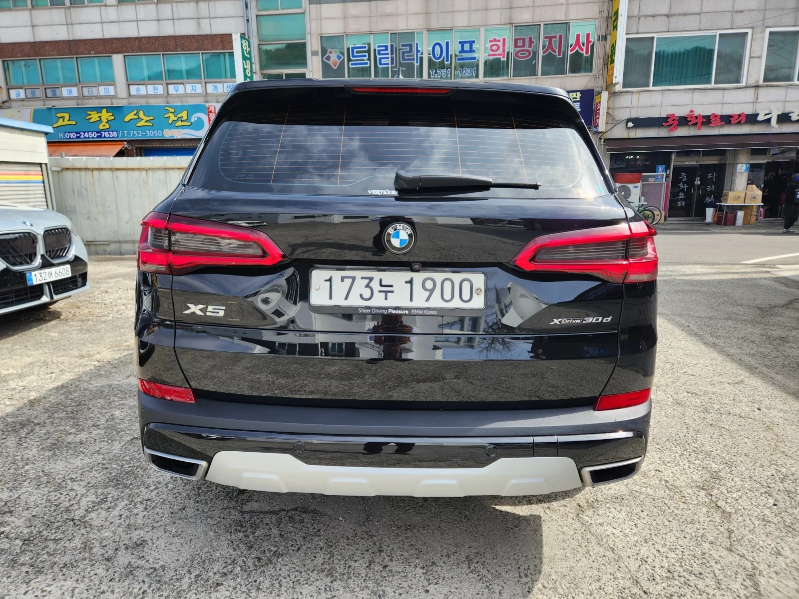 BMW X5 XDRIVE30D| HUD| PANO| 8ZF| ОБДУХ| , снимка 4 - Автомобили и джипове - 54441561