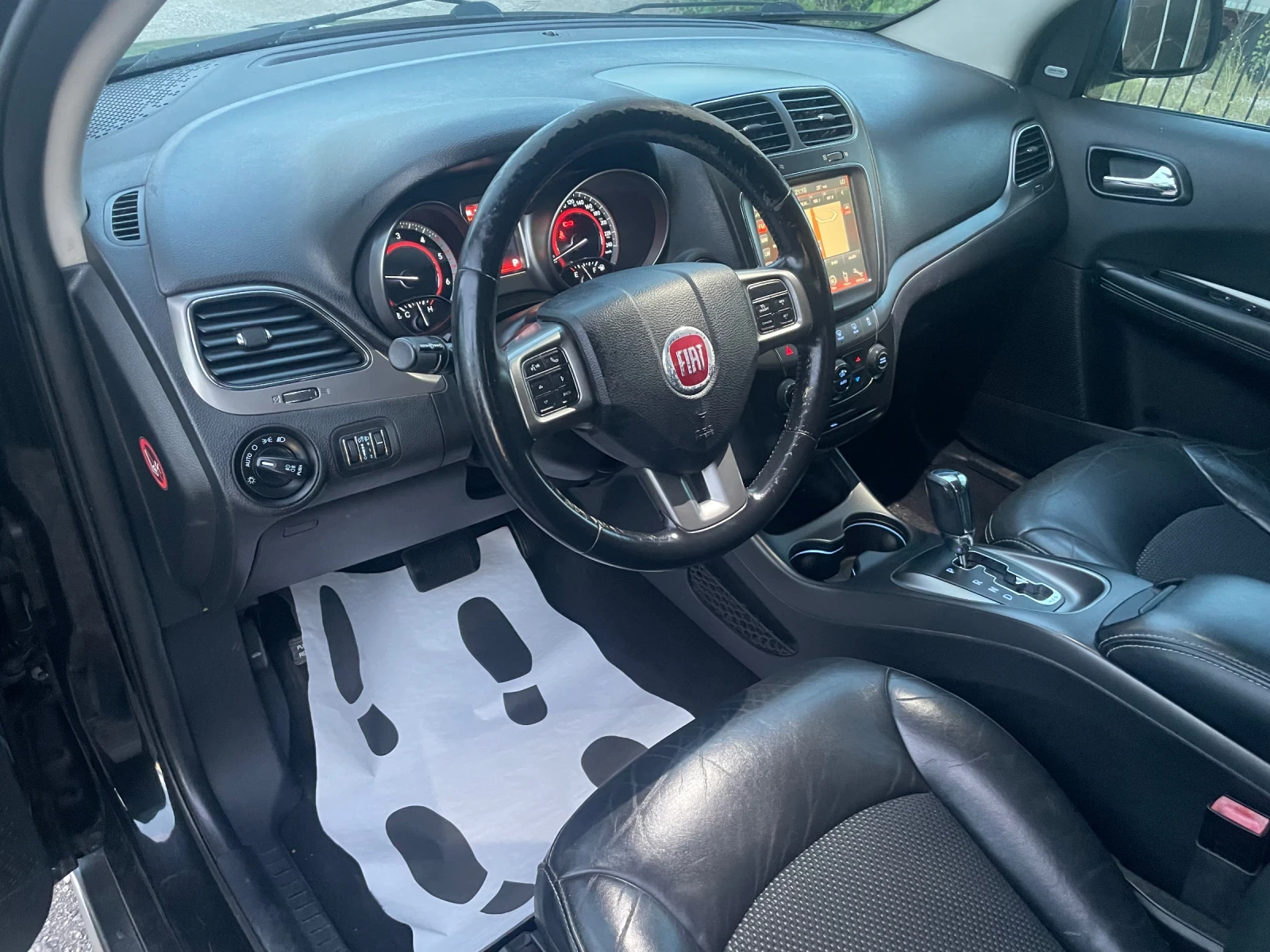 Fiat Freemont 2.0D 4X4 6+ 1 NAVI AUTOMATIC, снимка 6 - Автомобили и джипове - 55017018