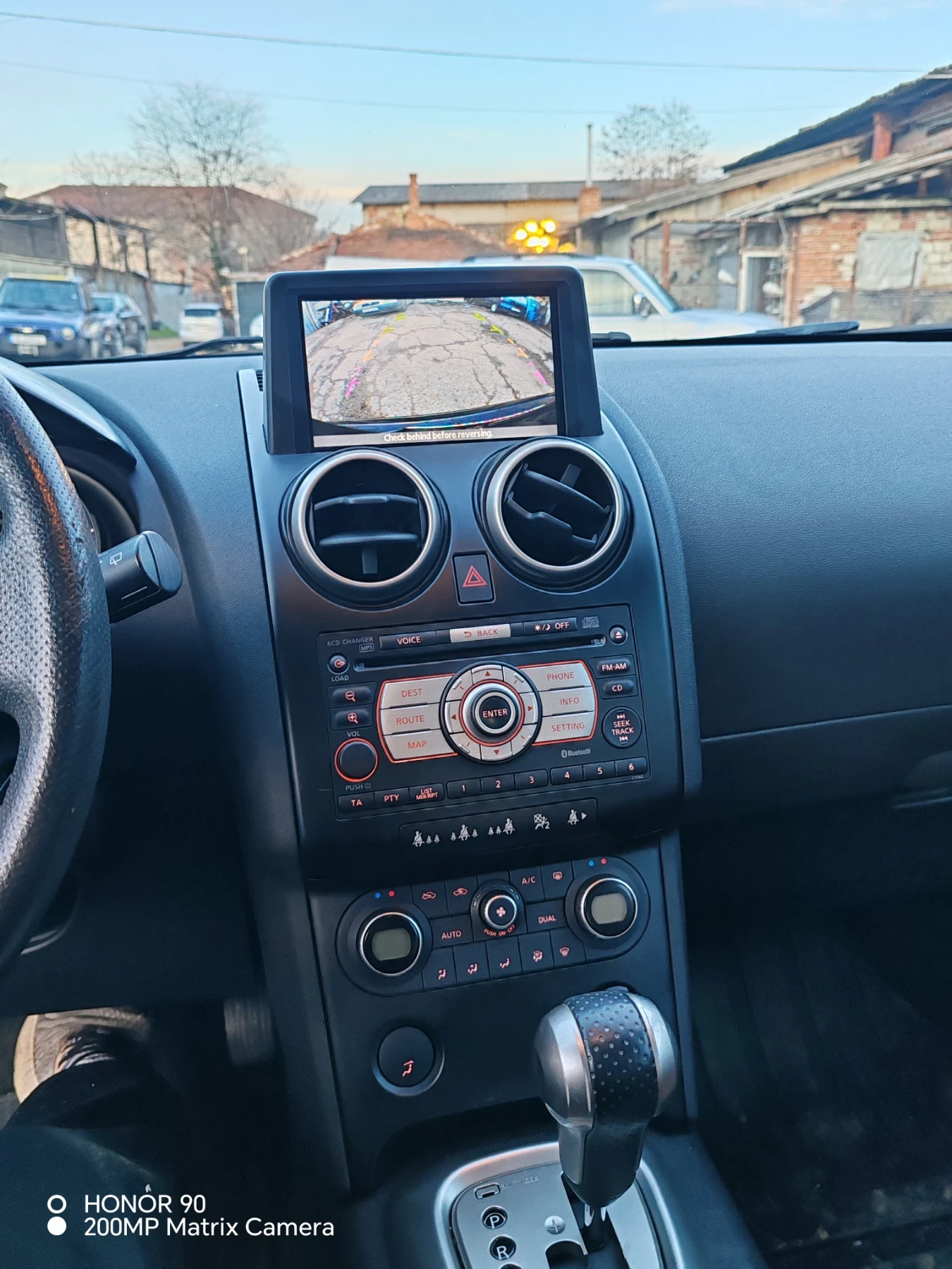 Nissan Qashqai камера кожа нави панорама, снимка 6 - Автомобили и джипове - 55253402