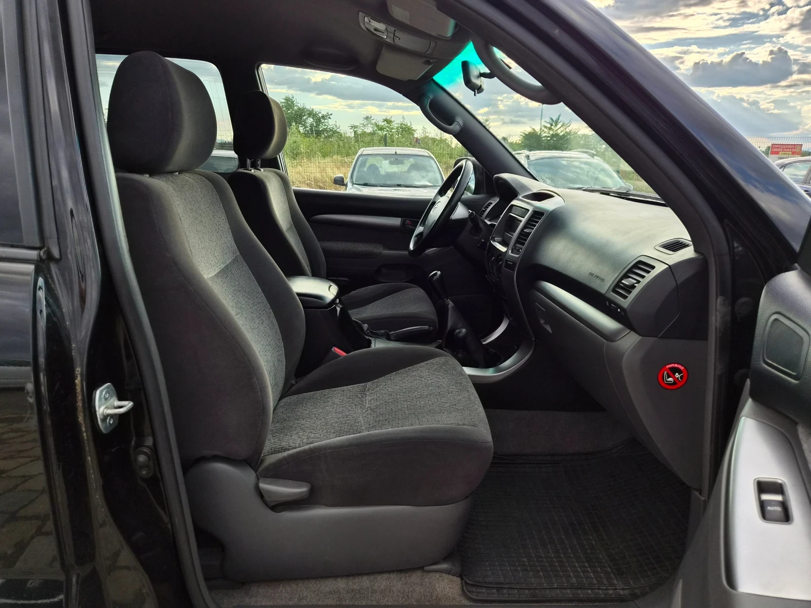 Toyota Land cruiser 3.0D 2007 ГОДИНА КЪСА БАЗА ЕВРО 4, снимка 11 - Автомобили и джипове - 55273288
