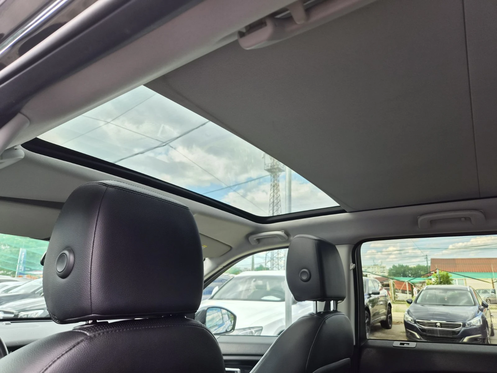Land Rover Discovery Sport 2.0D-150кс-138000км-ПАНОРАМА-СУПЕР СЪСТОЯНИЕ, снимка 15 - Автомобили и джипове - 55287380