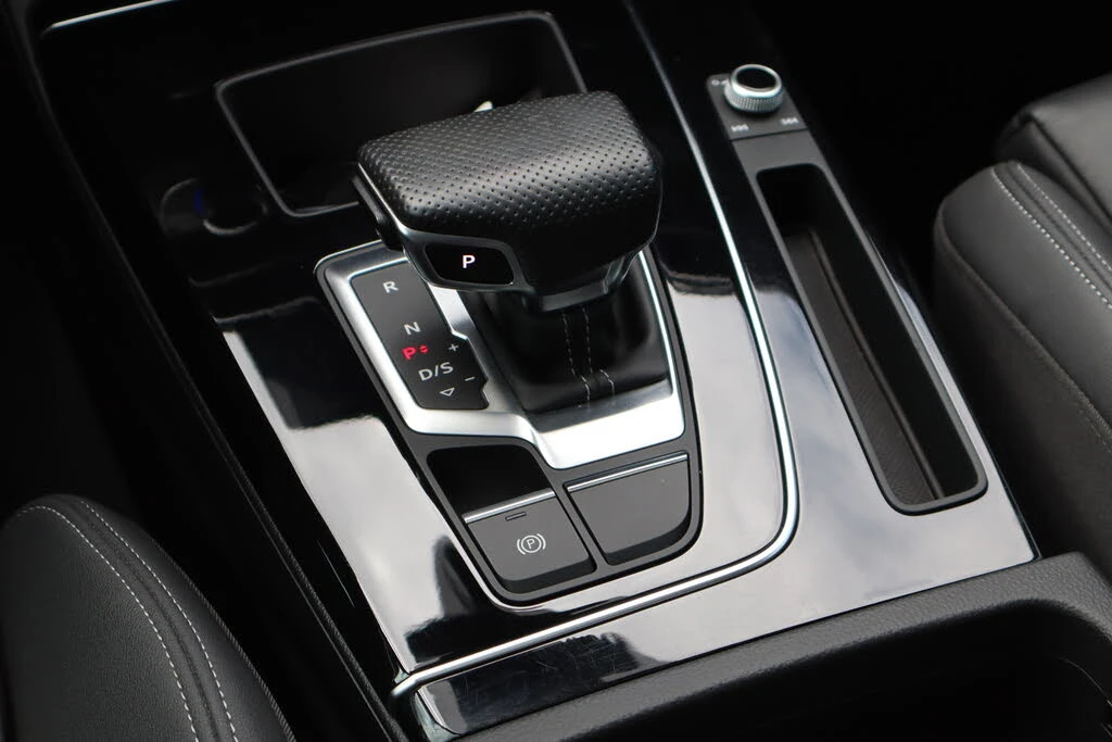 Audi Q5 45TFSI* BLACK OPTIC* DISTRONIC* ПАНО* КРАЙНА ЦЕНА, снимка 14 - Автомобили и джипове - 56162416
