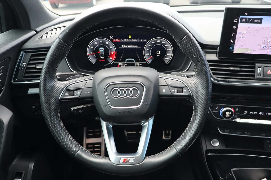 Audi Q5 45TFSI* BLACK OPTIC* DISTRONIC* ПАНО* КРАЙНА ЦЕНА, снимка 11 - Автомобили и джипове - 56162416
