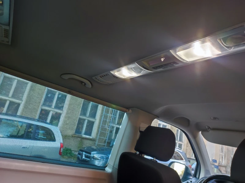 VW Caravelle 2.0TDI, снимка 8 - Бусове и автобуси - 52896475