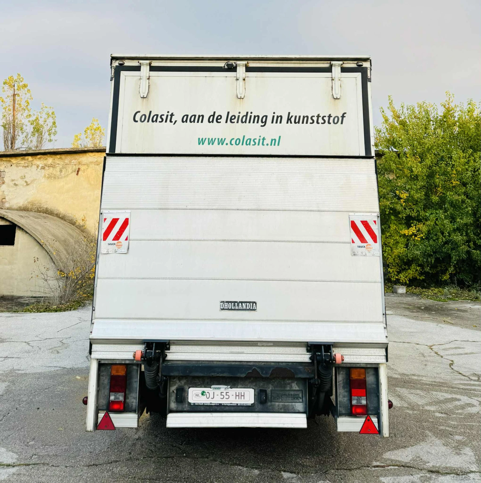 Iveco Daily 50C17 N1 3.0 170к.с климатик тристранна щора - изображение 8