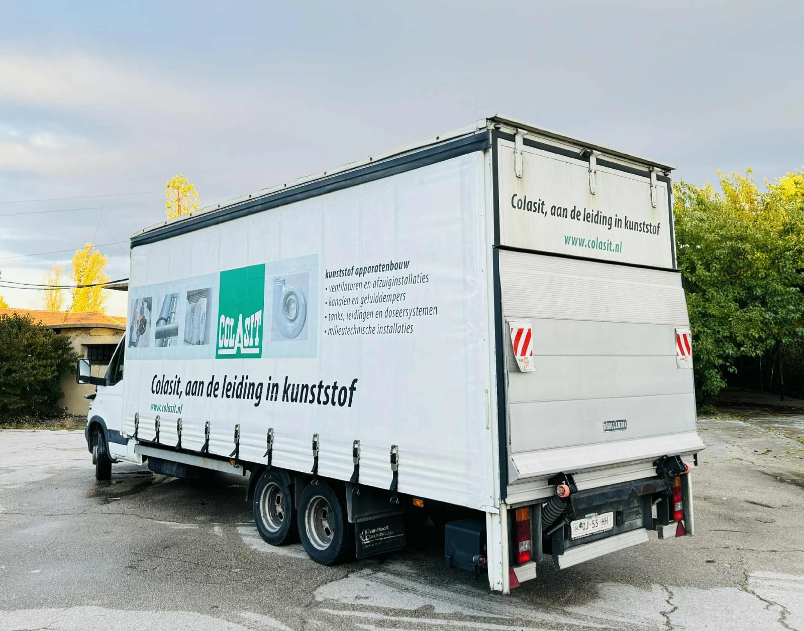 Iveco Daily 50C17 N1 3.0 170к.с климатик тристранна щора - изображение 4