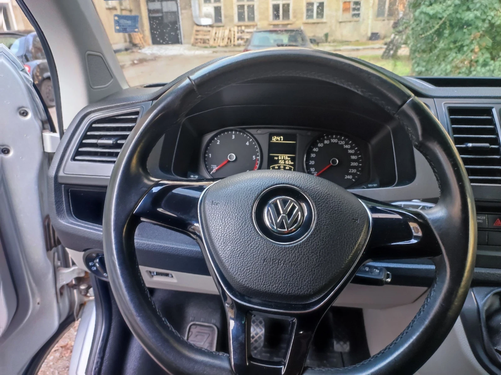 VW Caravelle 2.0TDI - изображение 5