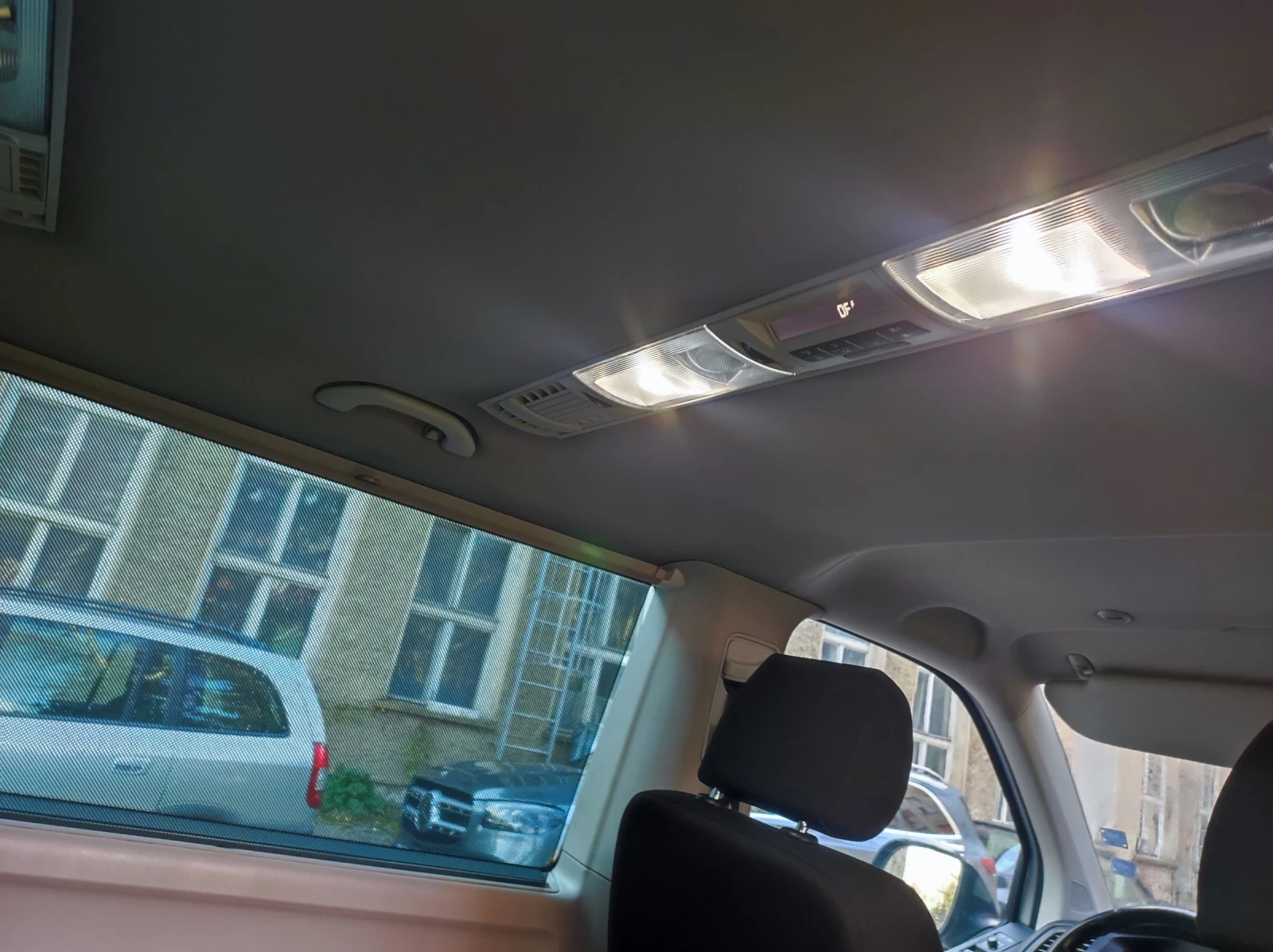 VW Caravelle 2.0TDI - изображение 8