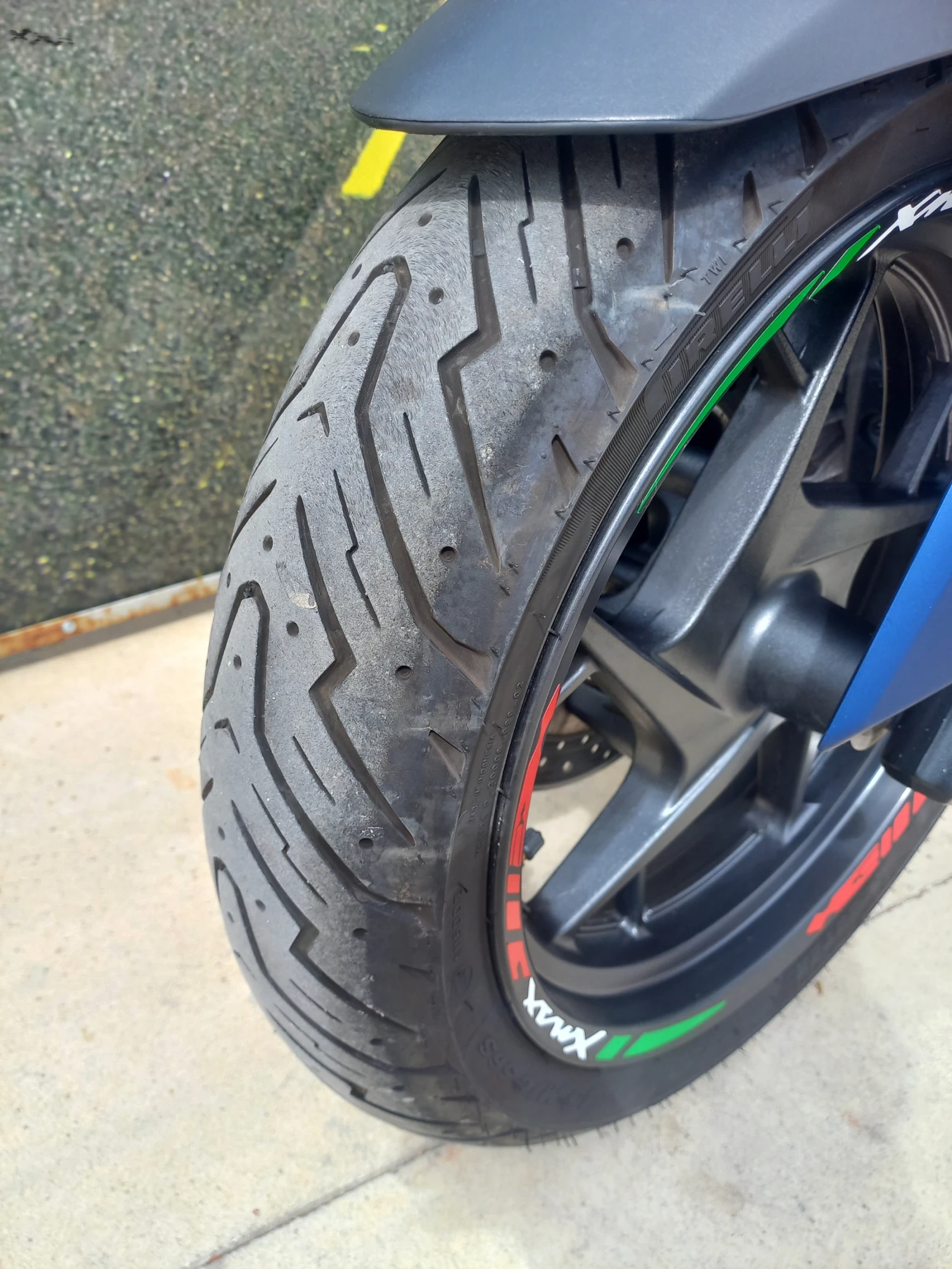 Yamaha X-max 300 ABS TC LED  - изображение 6