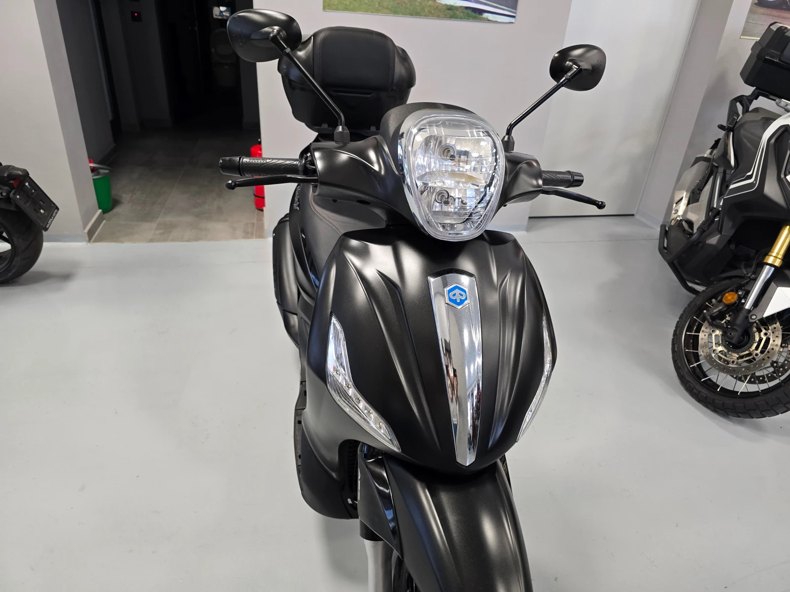 Piaggio Beverly 300ie, ABS-ASR, 2020г. - изображение 10