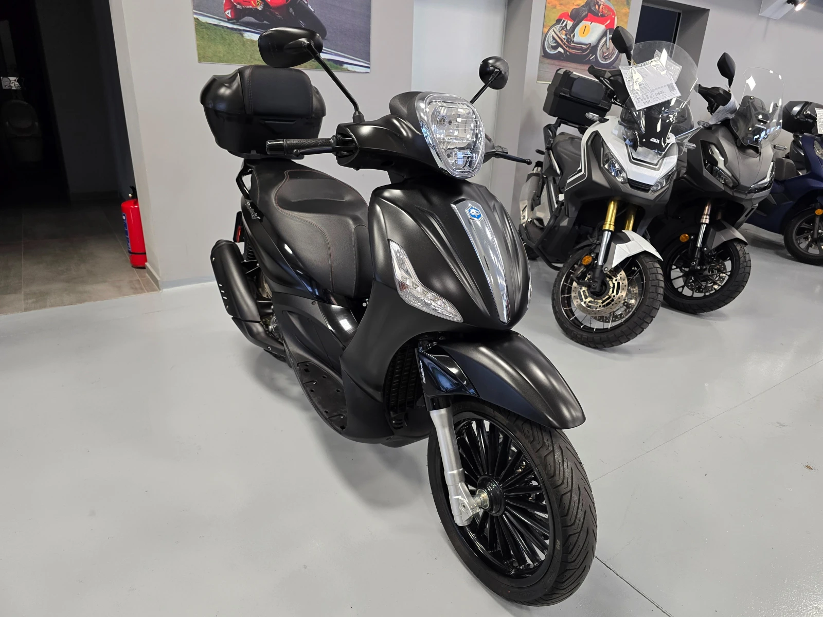 Piaggio Beverly 300ie, ABS-ASR, 2020г. - изображение 8