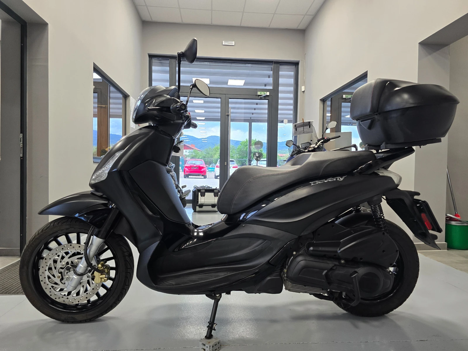 Piaggio Beverly 300ie, ABS-ASR, 2020г. - изображение 5
