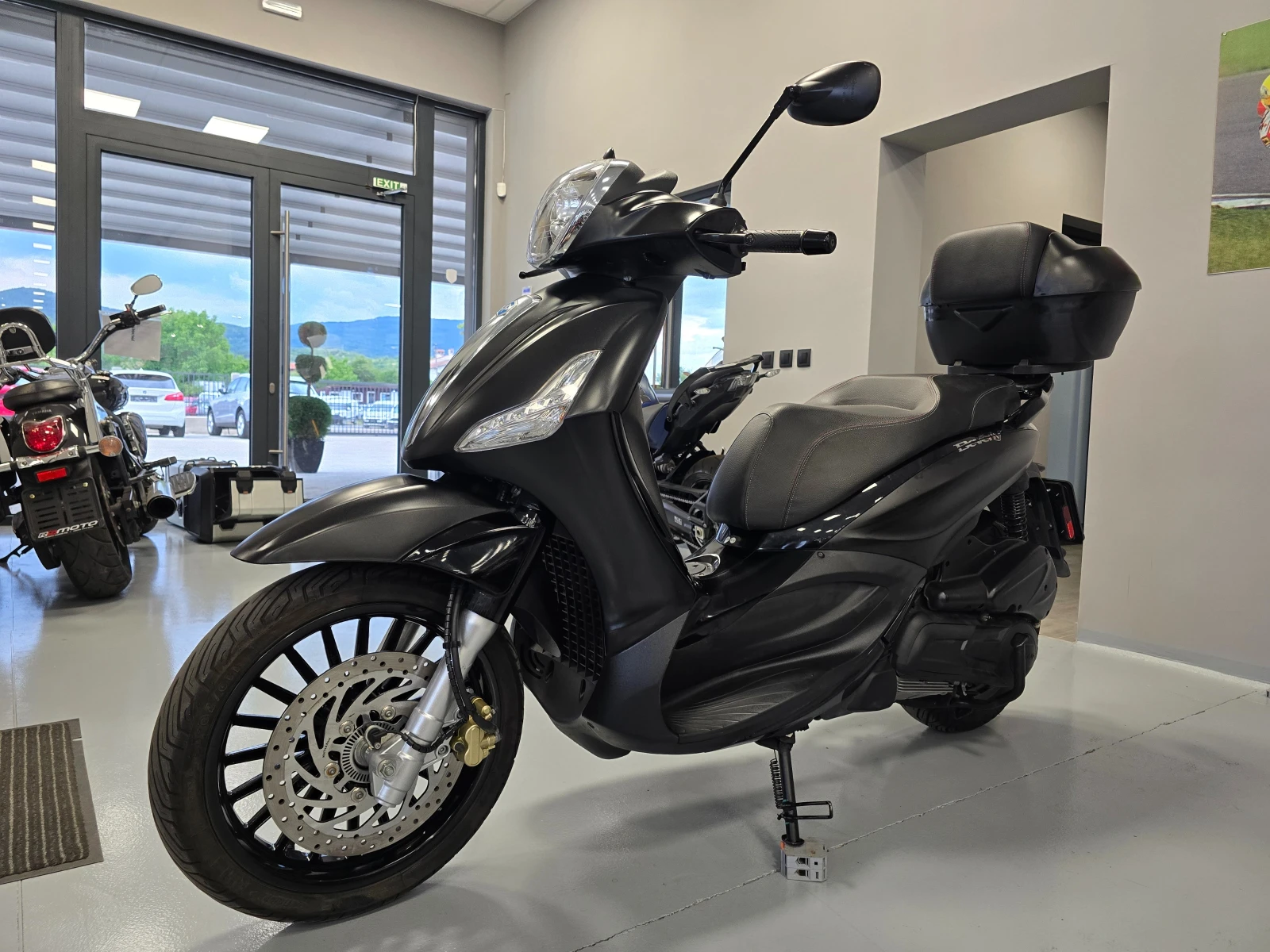 Piaggio Beverly 300ie, ABS-ASR, 2020г. - изображение 6