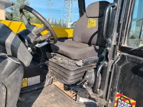 Телескопичен товарач JCB 550-80, снимка 6